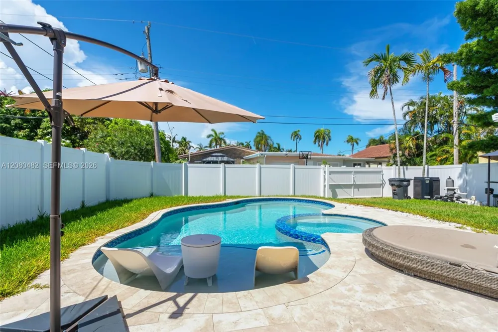 821 Harrison St #821 Hollywood, FL 33019