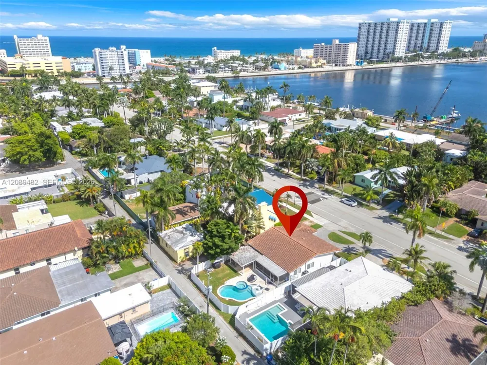 821 Harrison St #821 Hollywood, FL 33019