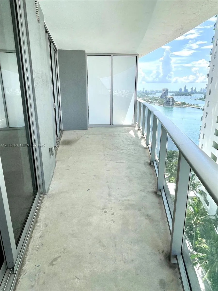 488 NE 18th St #2204 Miami, FL 33132