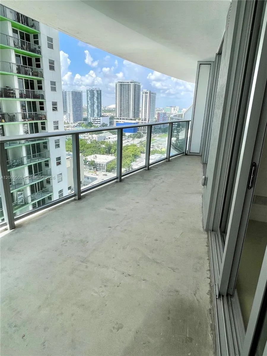 488 NE 18th St #2204 Miami, FL 33132