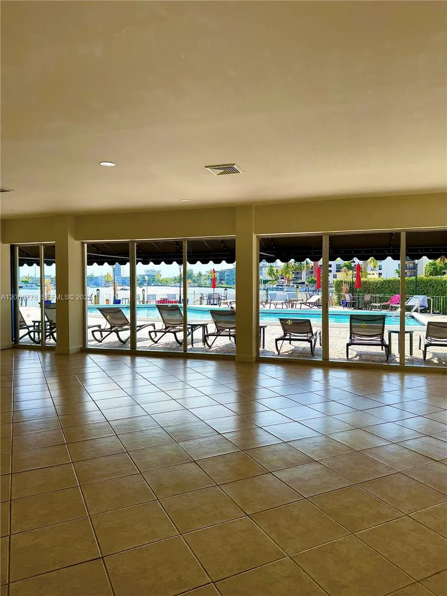 100 Golden Isles Dr #806 Hallandale Beach, FL 33009