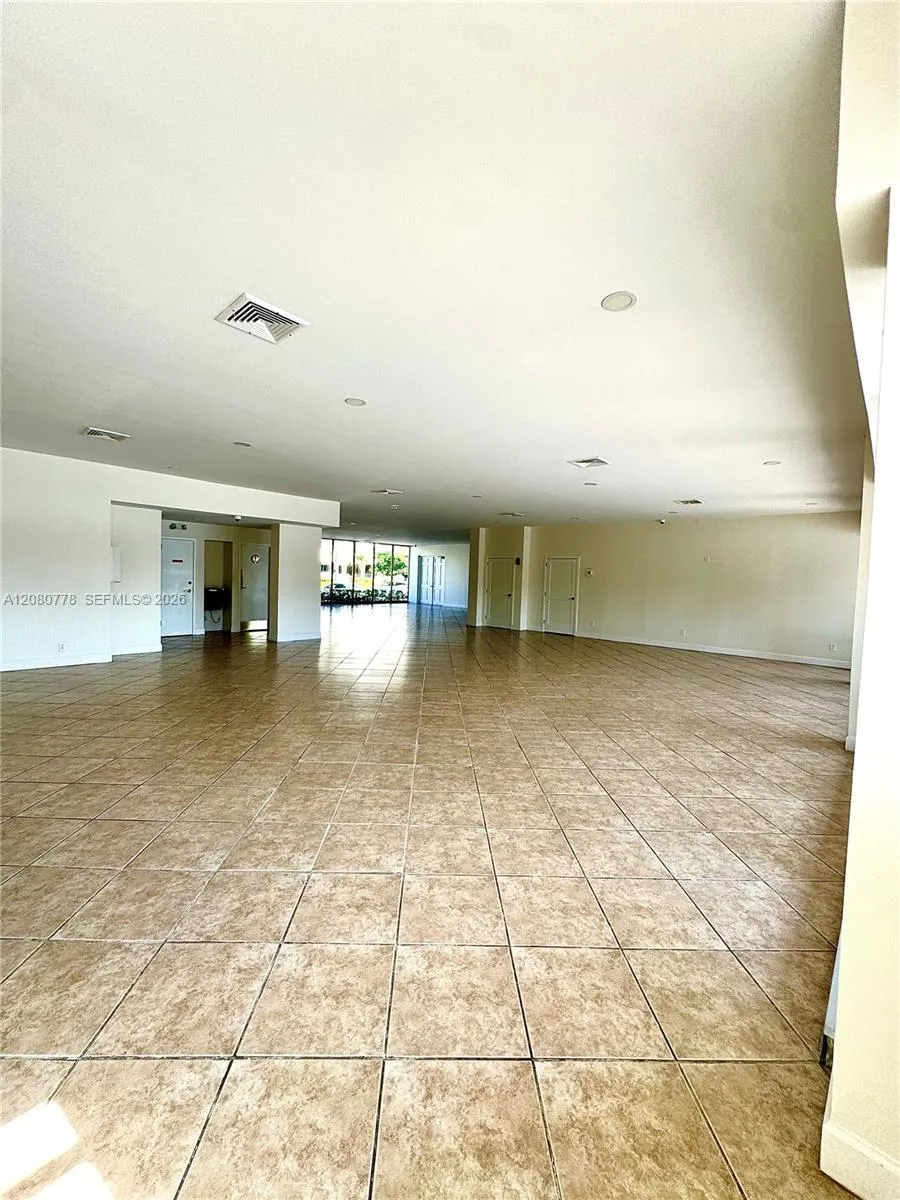 100 Golden Isles Dr #806 Hallandale Beach, FL 33009
