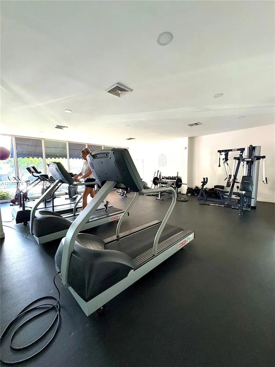 100 Golden Isles Dr #806 Hallandale Beach, FL 33009