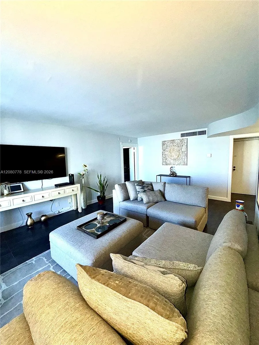 100 Golden Isles Dr #806 Hallandale Beach, FL 33009