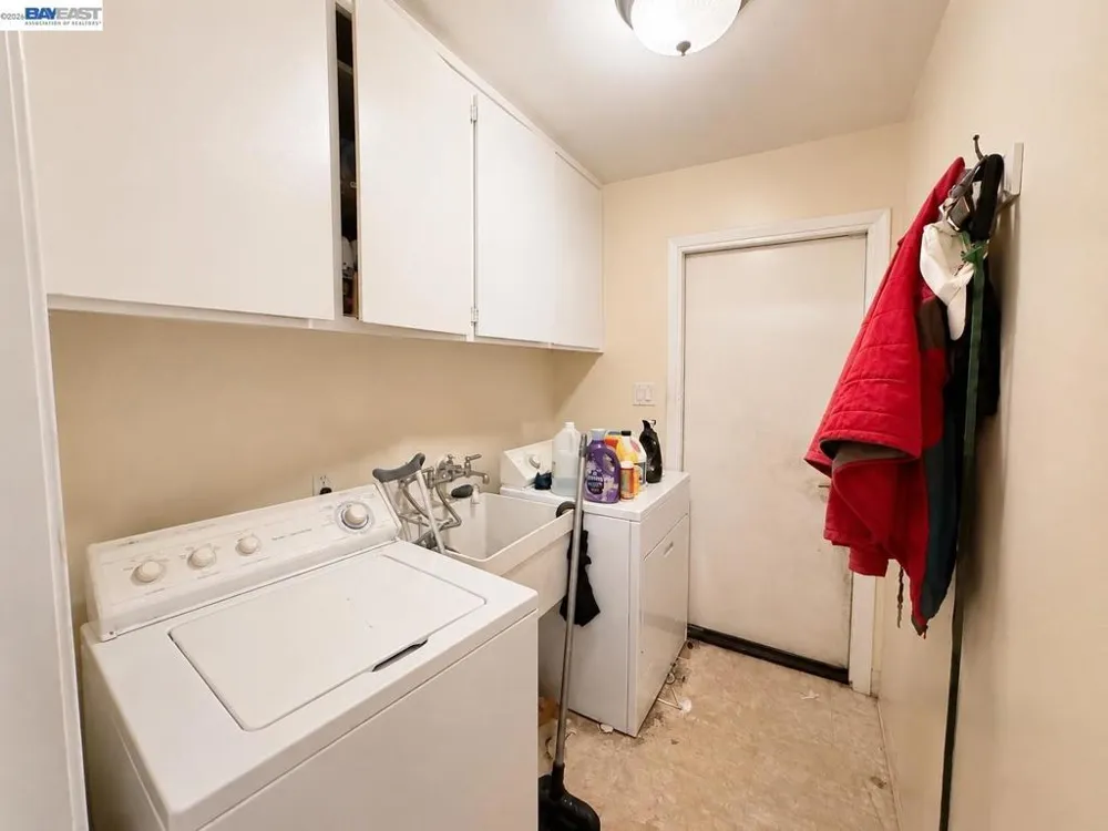 3120 Ozzie Court Carmichael, CA 95608