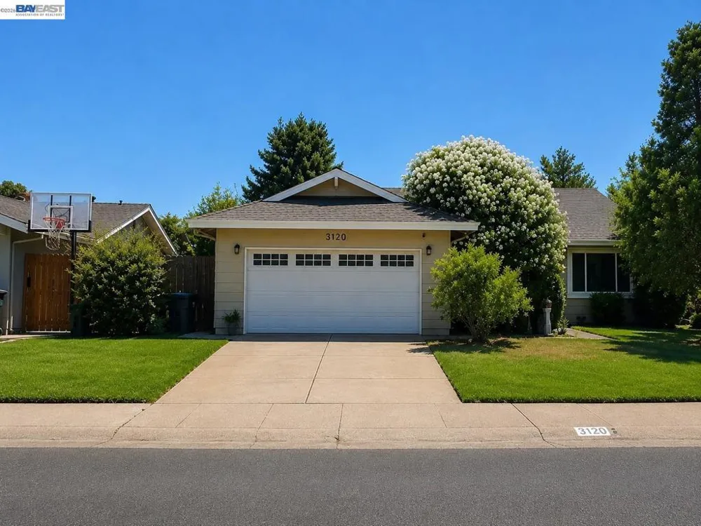 3120 Ozzie Court Carmichael, CA 95608