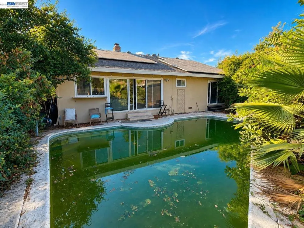 3120 Ozzie Court Carmichael, CA 95608