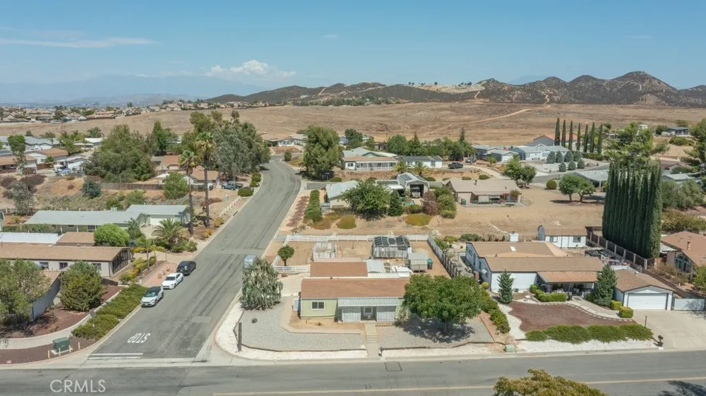 34608 The Farm Road Wildomar, CA 92595