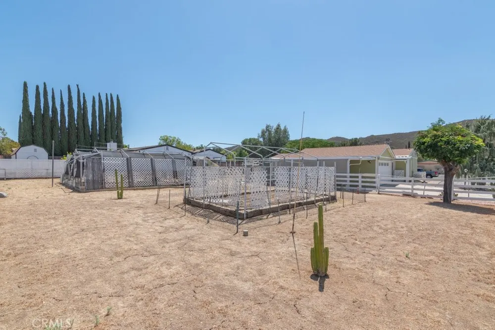 34608 The Farm Road Wildomar, CA 92595