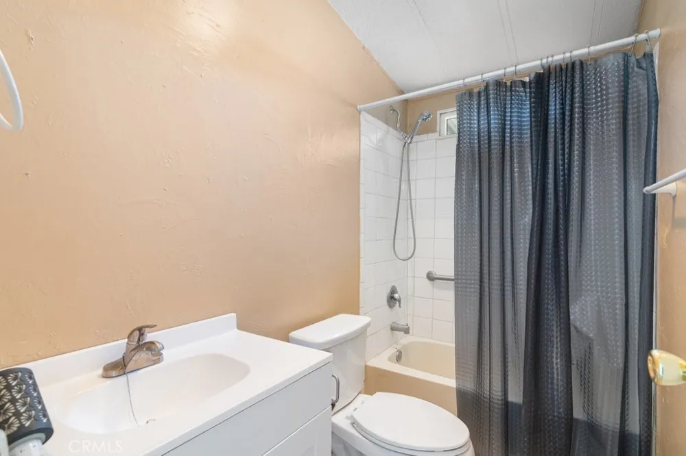 34608 The Farm Road Wildomar, CA 92595