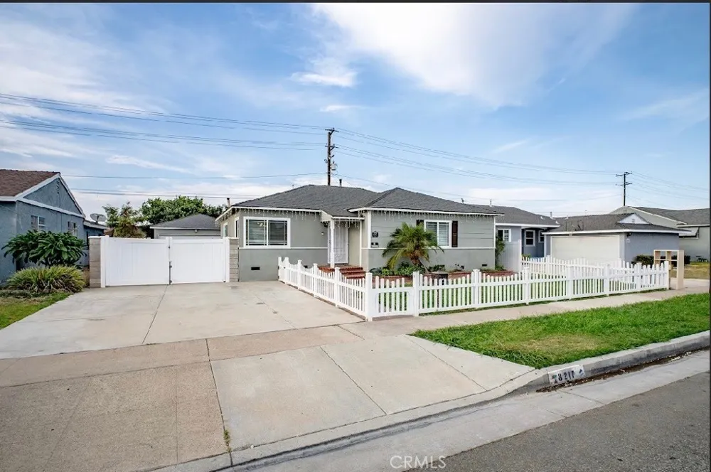 8217 POINSETTIA DRIVE Buena Park, CA 90620