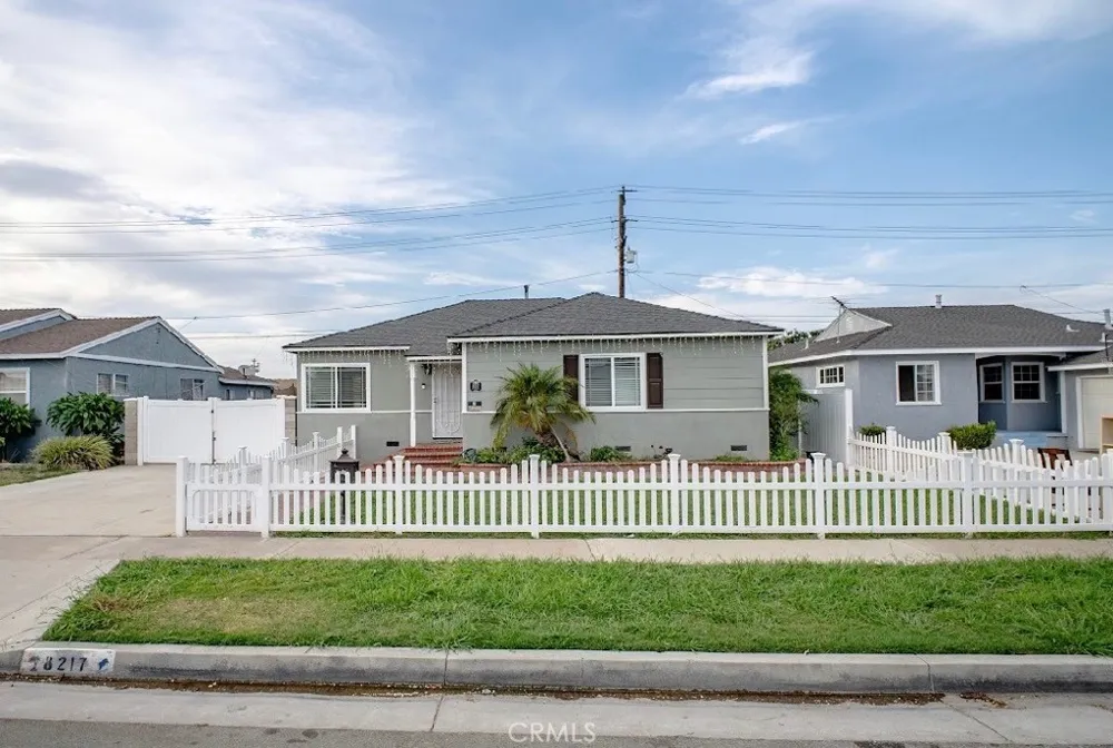 8217 POINSETTIA DRIVE Buena Park, CA 90620