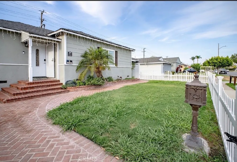 8217 POINSETTIA DRIVE Buena Park, CA 90620