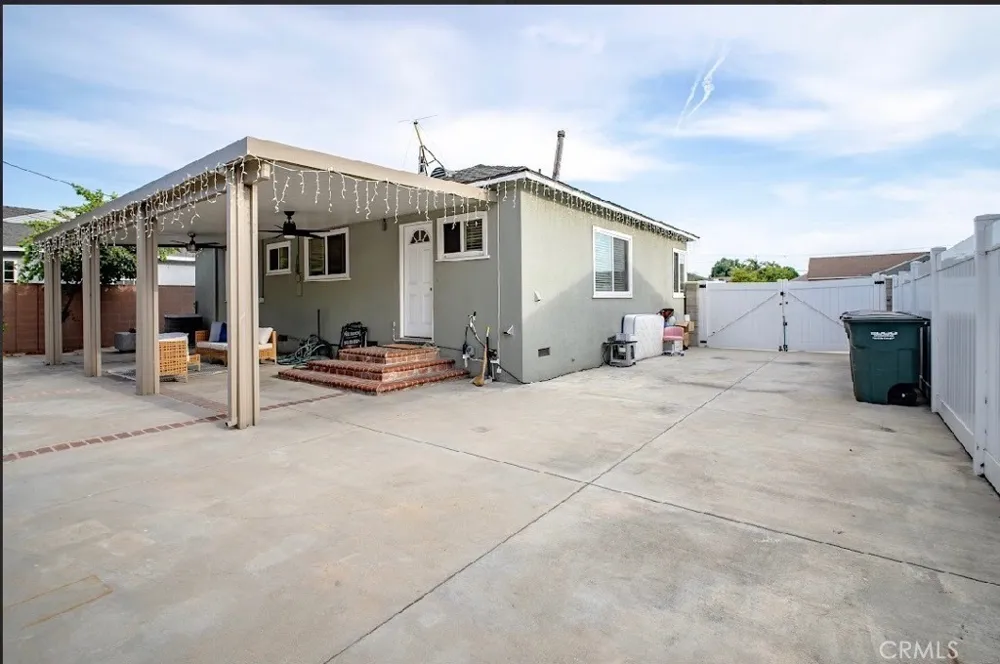8217 POINSETTIA DRIVE Buena Park, CA 90620