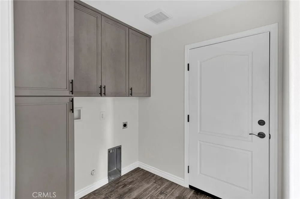 10520 Mono Road Phelan, CA 92371