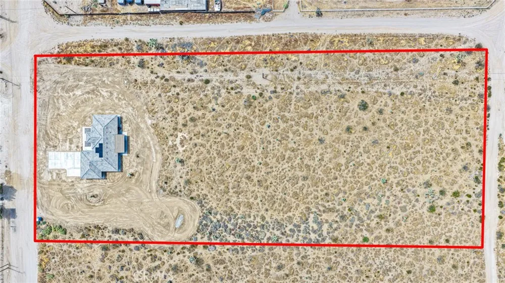 10520 Mono Road Phelan, CA 92371