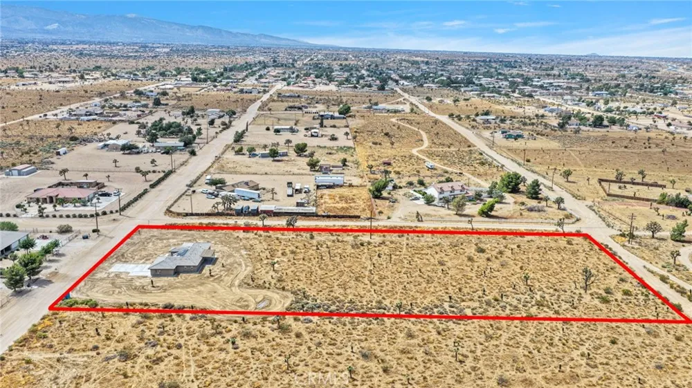 10520 Mono Road Phelan, CA 92371
