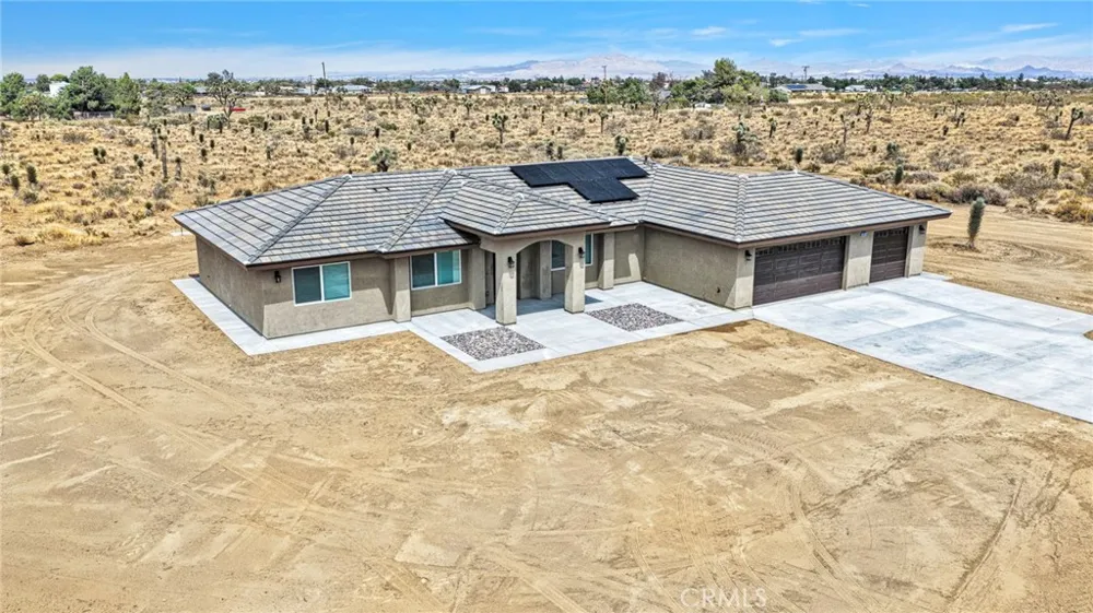 10520 Mono Road Phelan, CA 92371