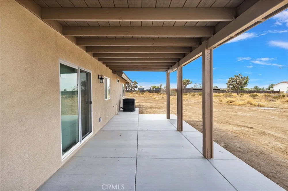 10520 Mono Road Phelan, CA 92371