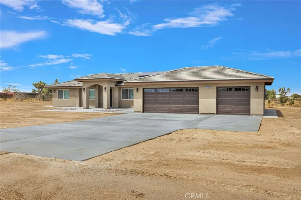 10520 Mono Road Phelan, CA 92371