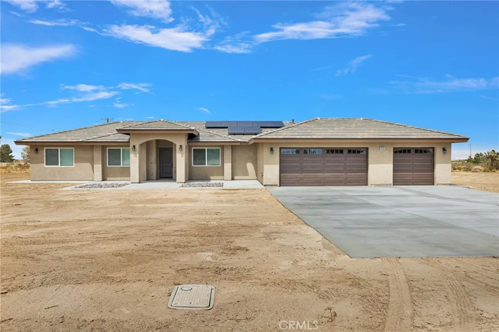 10520 Mono Road Phelan, CA 92371