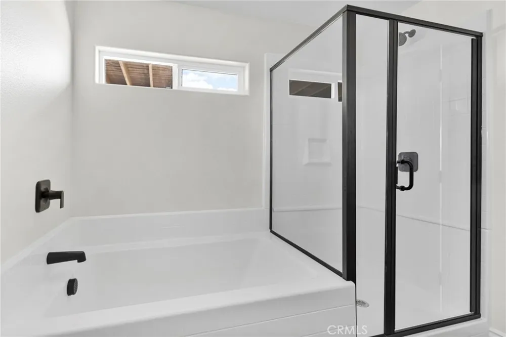 10520 Mono Road Phelan, CA 92371