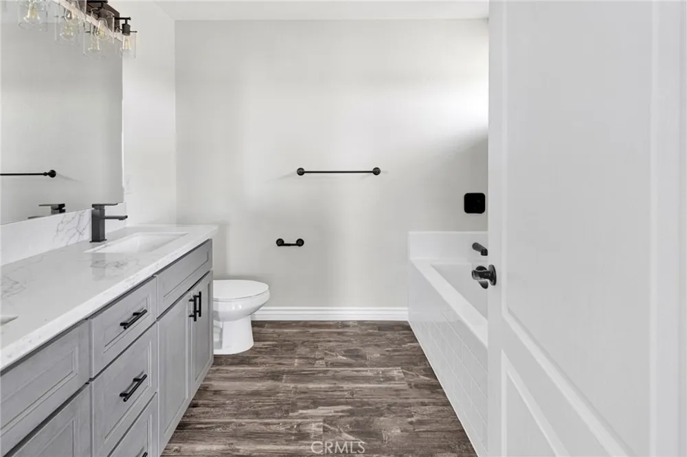 10520 Mono Road Phelan, CA 92371