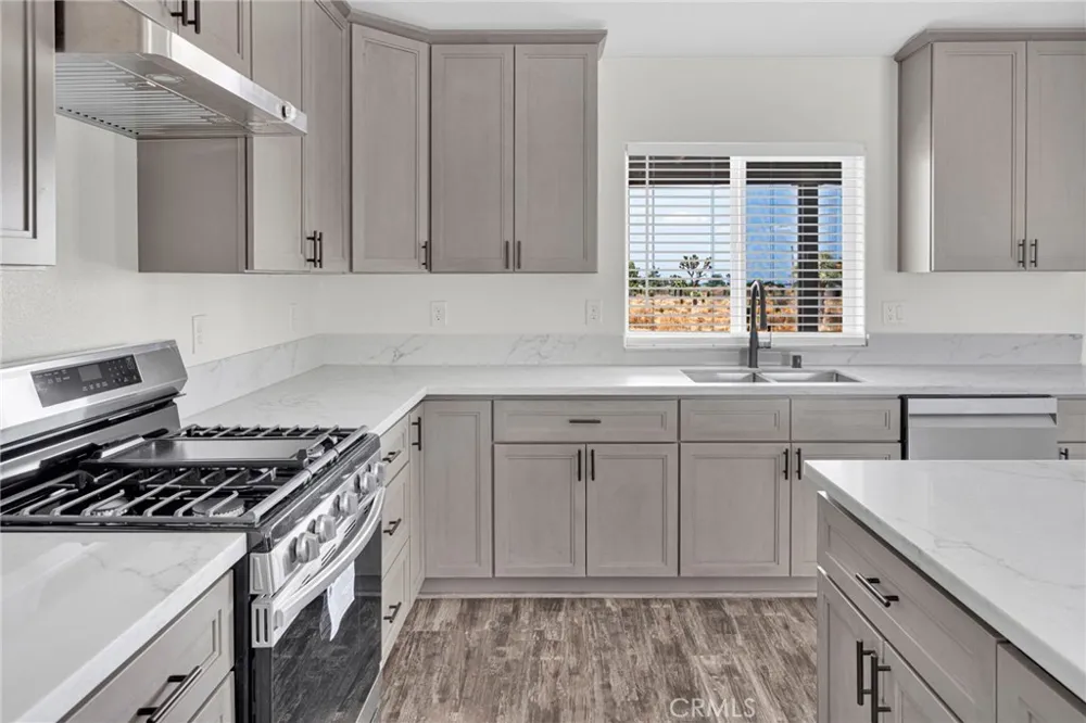 10520 Mono Road Phelan, CA 92371