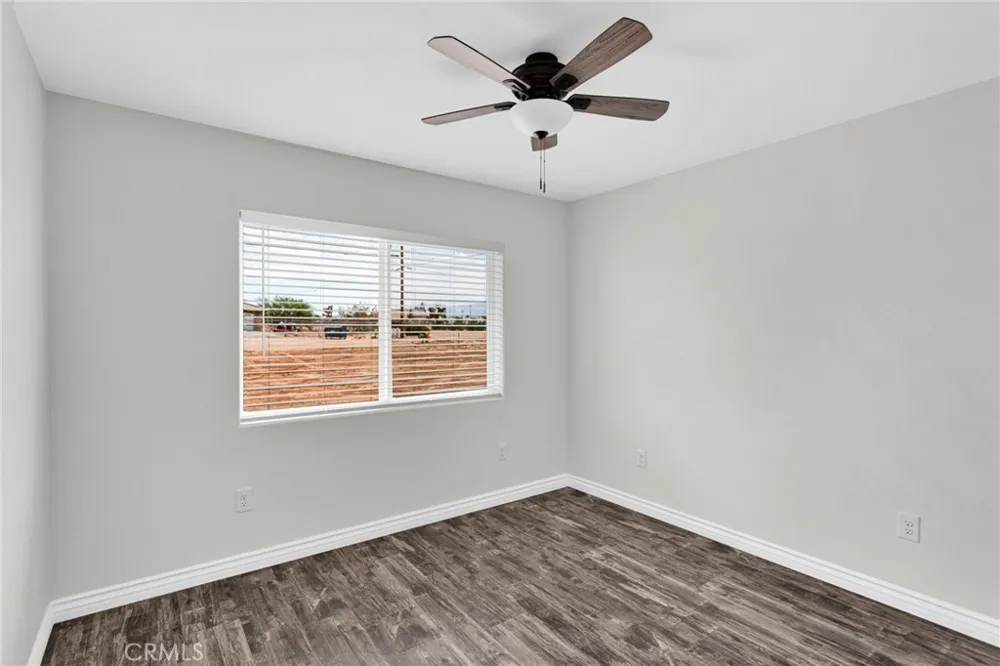 10520 Mono Road Phelan, CA 92371