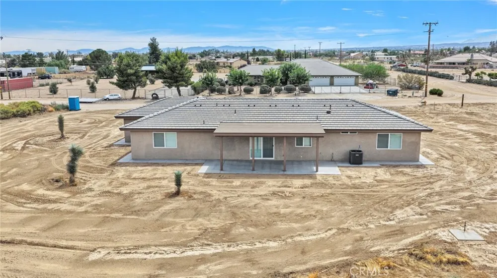 10520 Mono Road Phelan, CA 92371
