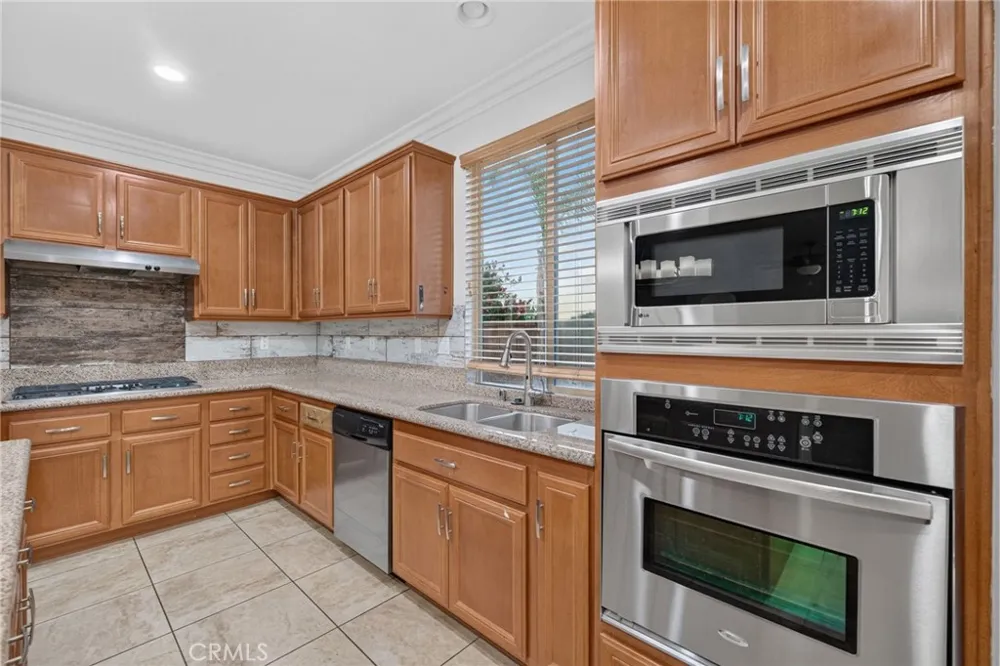 30780 Olympia Rose Murrieta, CA 92563