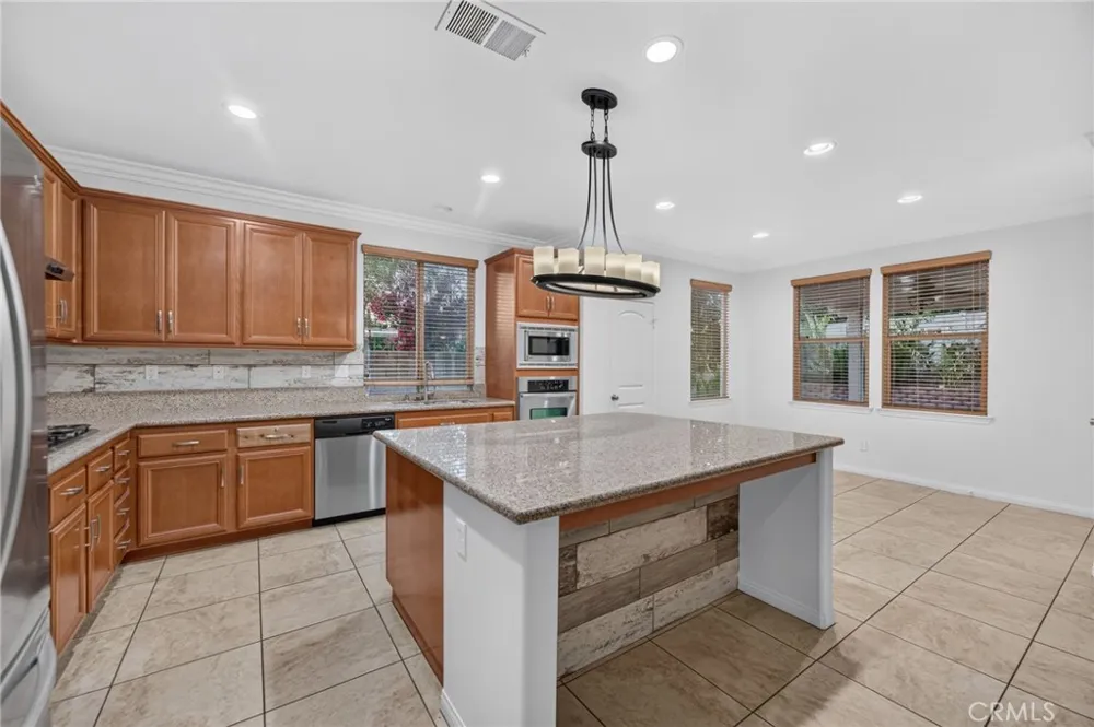 30780 Olympia Rose Murrieta, CA 92563