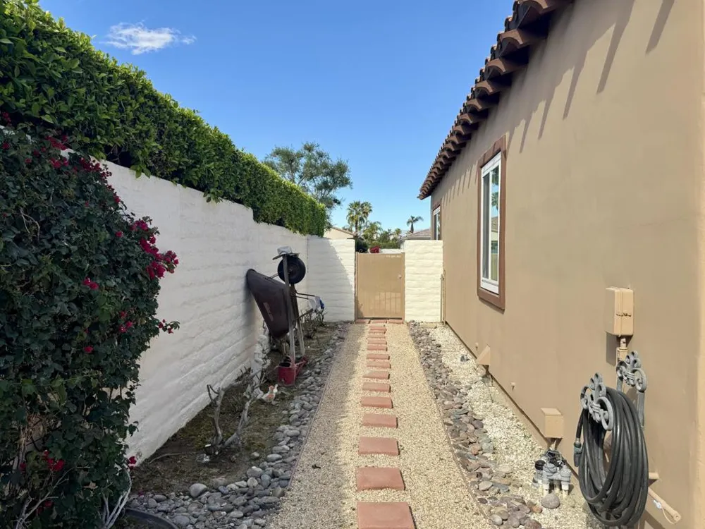 17 Corte Del Sol Rancho Mirage, CA 92270