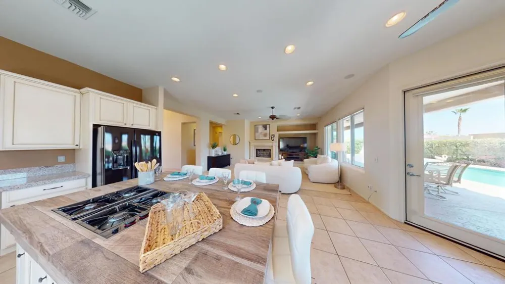 17 Corte Del Sol Rancho Mirage, CA 92270
