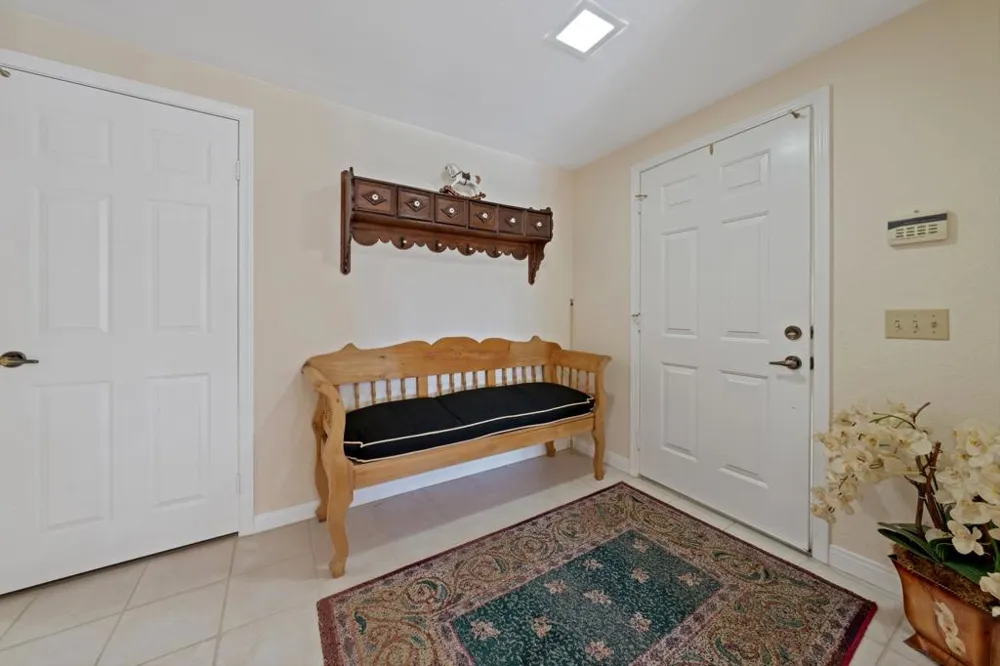 44 Maximo Way Palm Desert, CA 92260