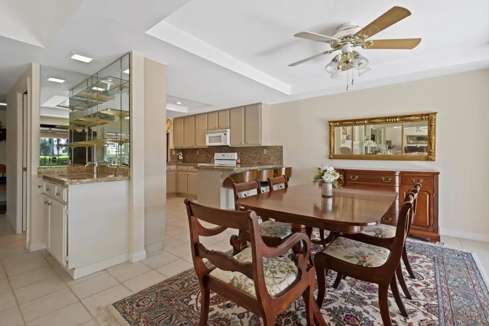 44 Maximo Way Palm Desert, CA 92260