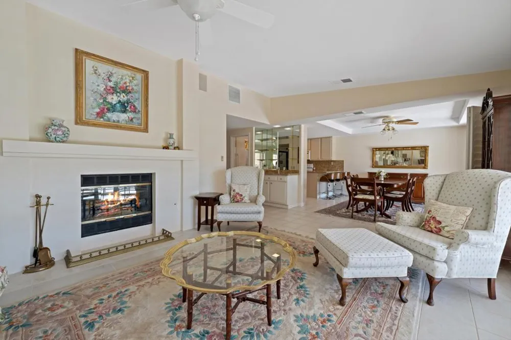 44 Maximo Way Palm Desert, CA 92260