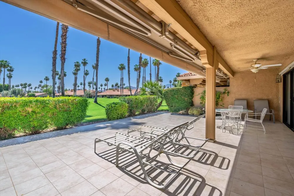 44 Maximo Way Palm Desert, CA 92260
