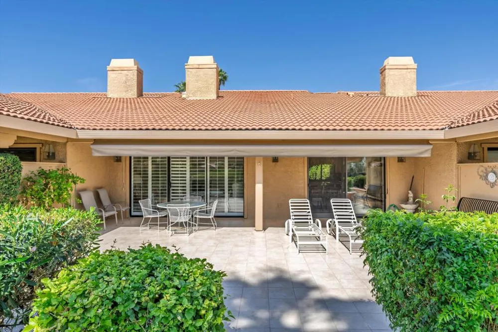 44 Maximo Way Palm Desert, CA 92260