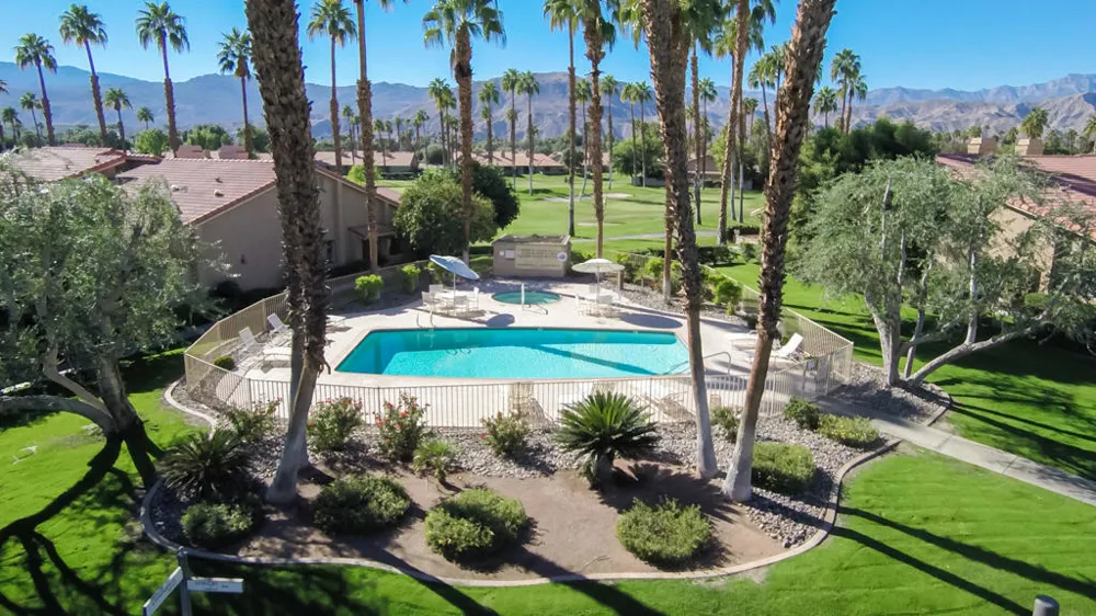 44 Maximo Way Palm Desert, CA 92260