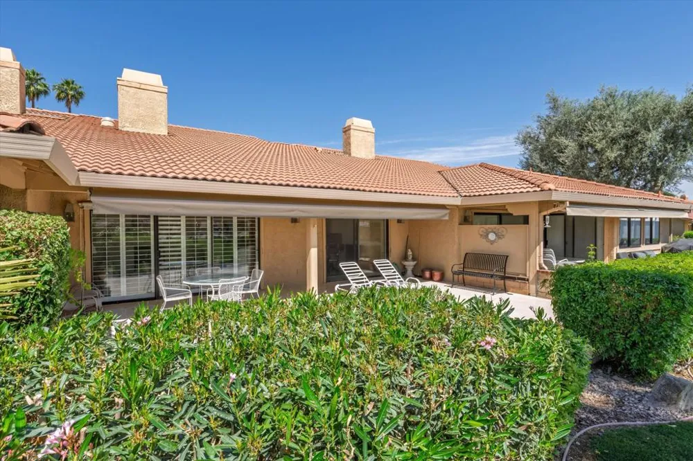 44 Maximo Way Palm Desert, CA 92260