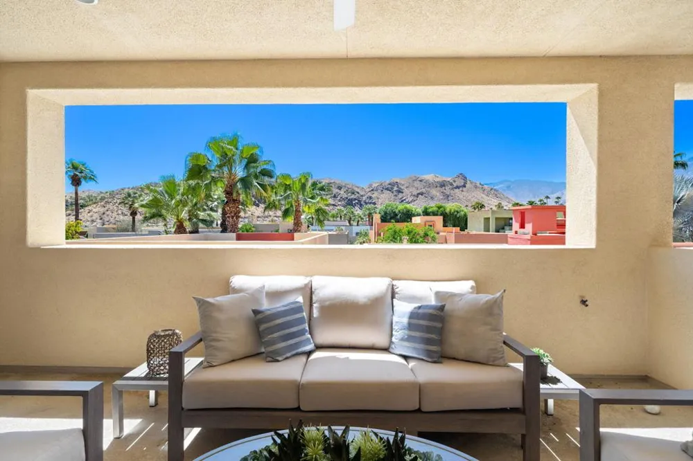 3000 Candlelight Lane Palm Springs, CA 92264