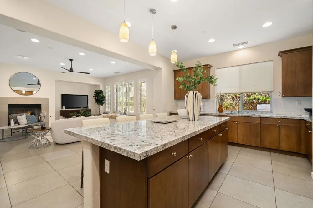 3000 Candlelight Lane Palm Springs, CA 92264