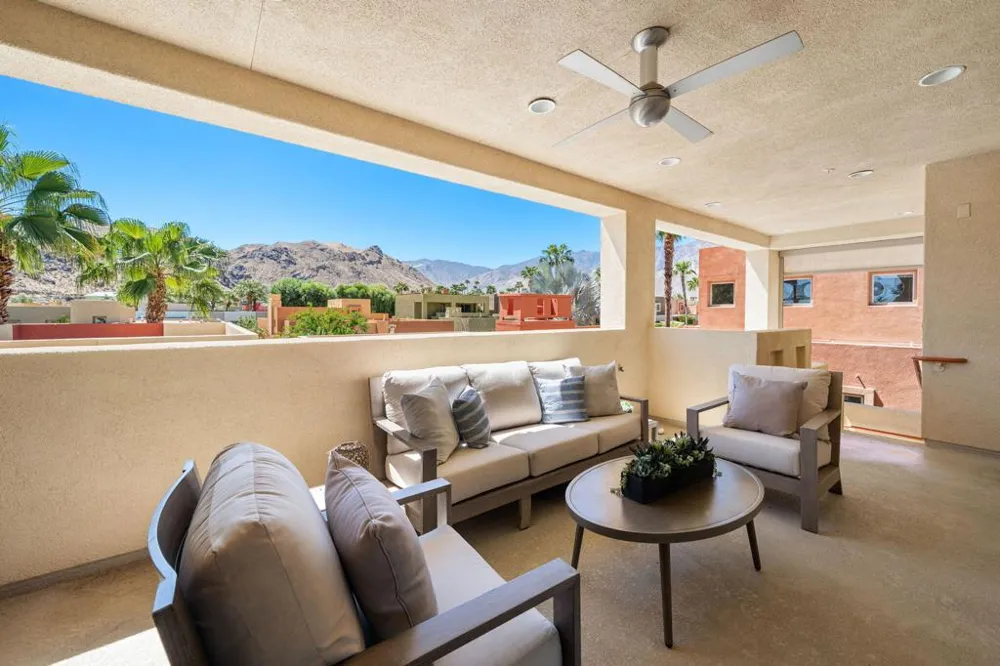 3000 Candlelight Lane Palm Springs, CA 92264