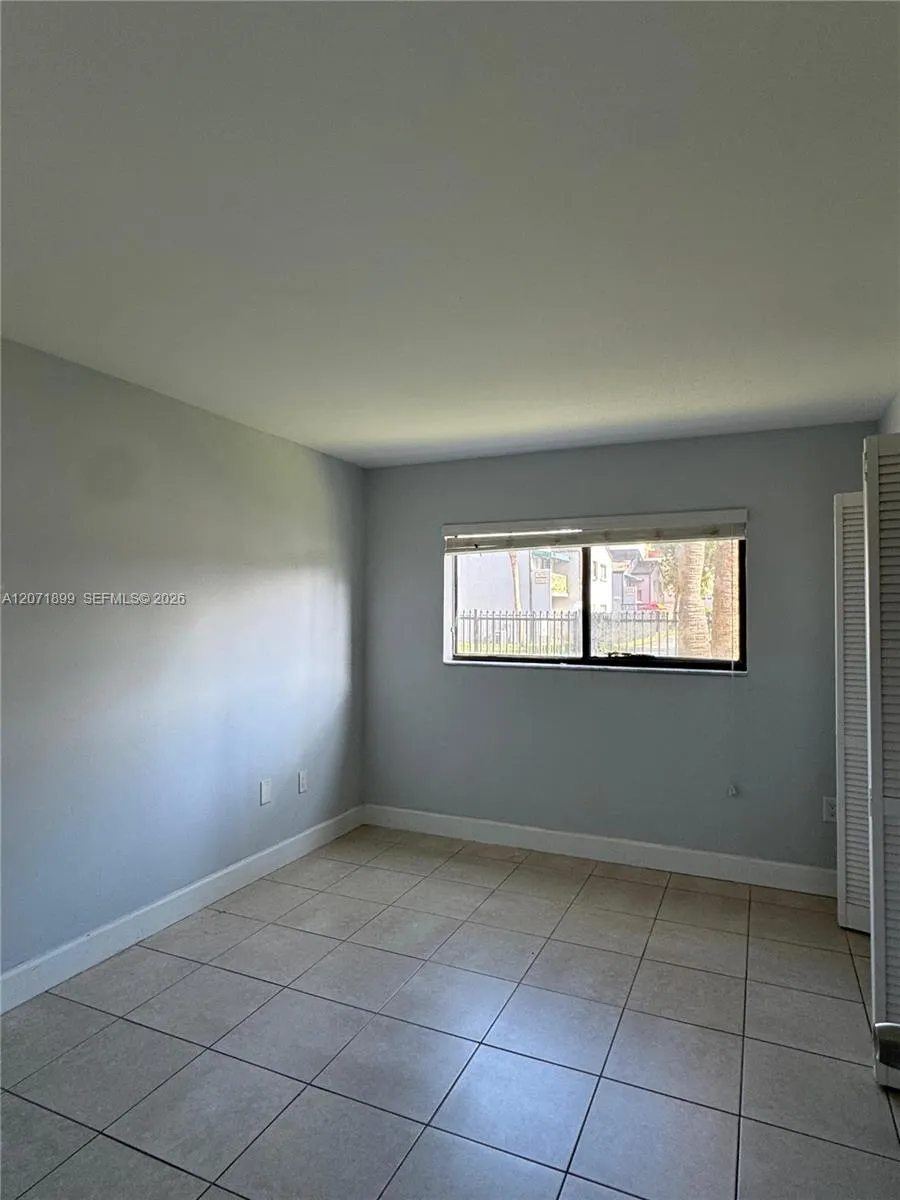 7401 SW 152nd Ave #105-1 Miami, FL 33193