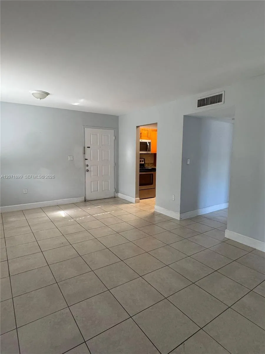 7401 SW 152nd Ave #105-1 Miami, FL 33193