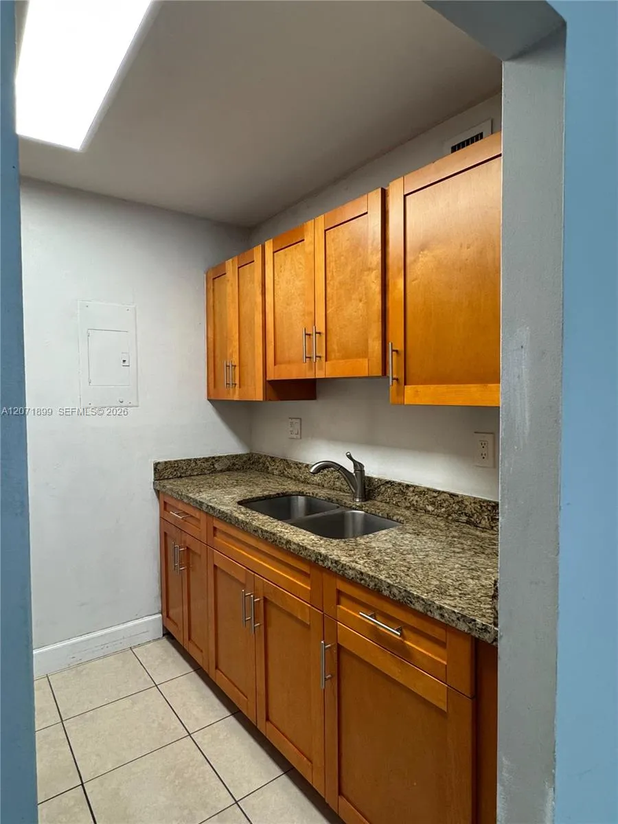 7401 SW 152nd Ave #105-1 Miami, FL 33193