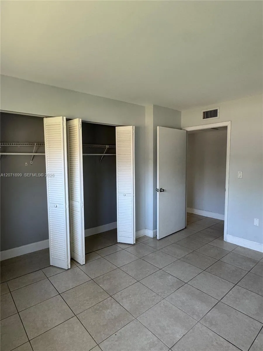 7401 SW 152nd Ave #105-1 Miami, FL 33193