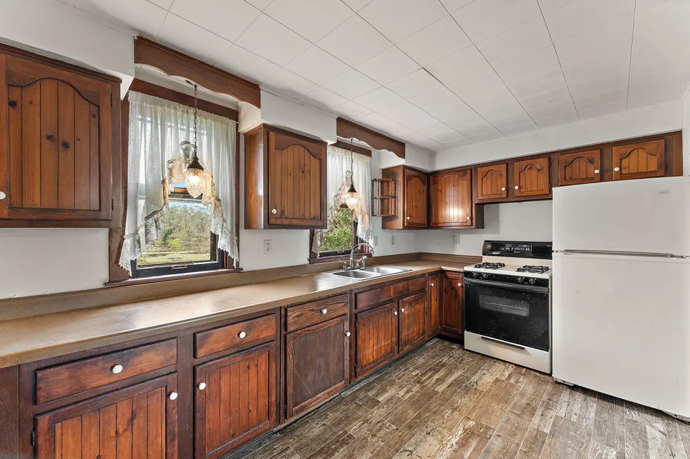 1700 W 10th Street Hobart, IN 46342