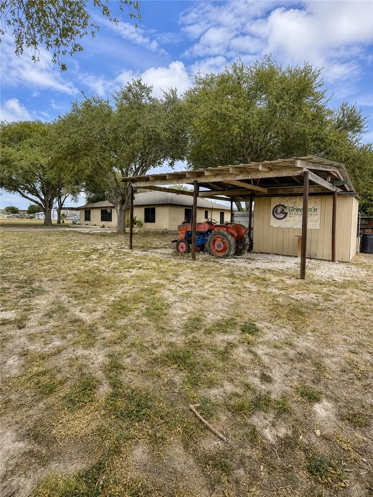 3032 HWY N 281 Alice, TX 78332